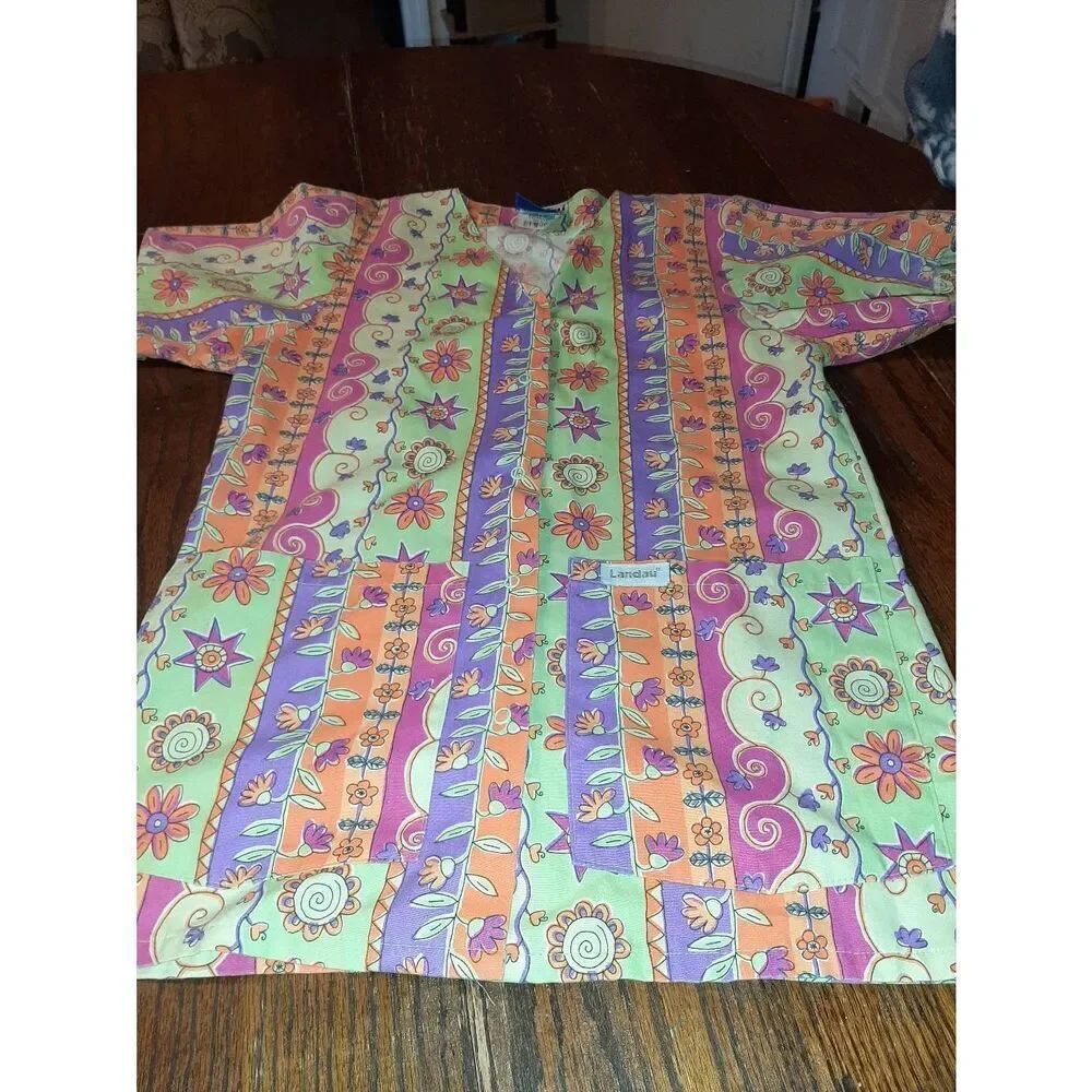 XS Landau Short Sleeve V-Neck Snap Front Scrub Top Shirt Lab Jacket Multi-Color